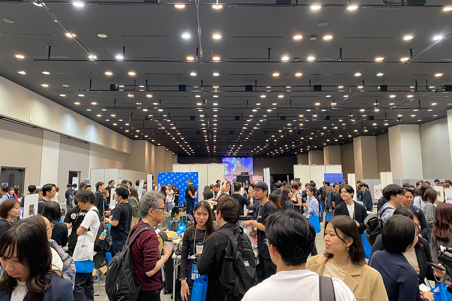 展示ブース